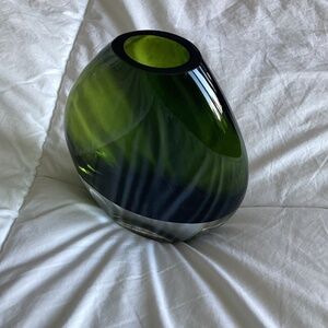 PARTYLITE DARK GREEN GLASS MODERN OVAL SHAPED VASE